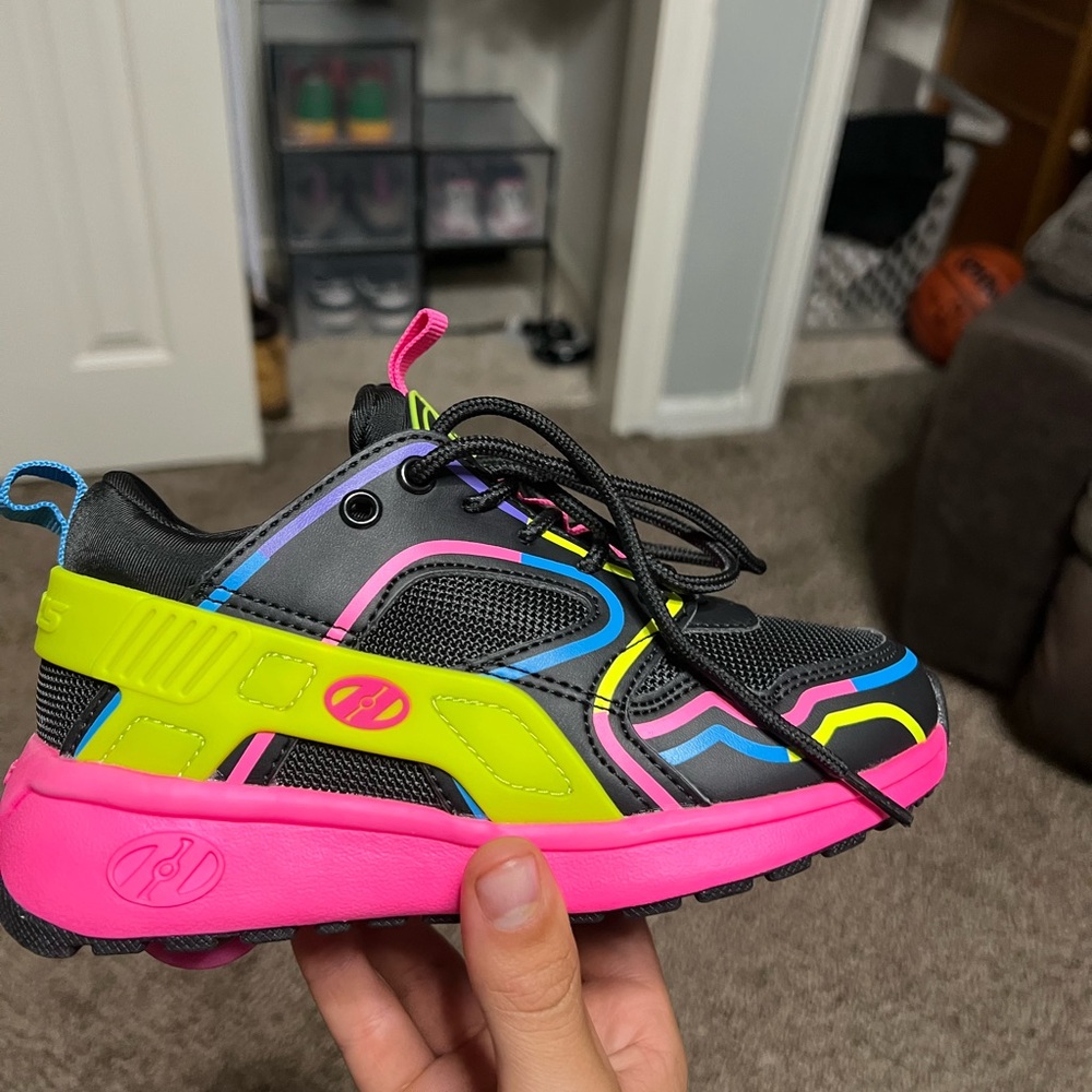 Heelys Black, pink, and yellow